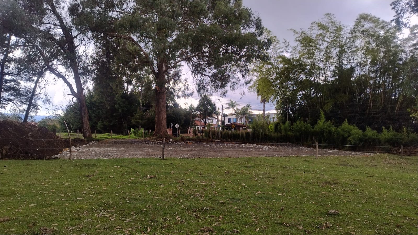 Lanzamiento de Trueno en Colombia — primera estación de carga ultrarrápida
